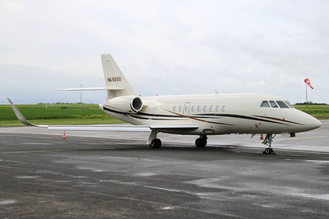 Dassault Falcon 2000 (N696SB)