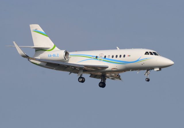 Dassault Falcon 2000 (XA-BLZ)