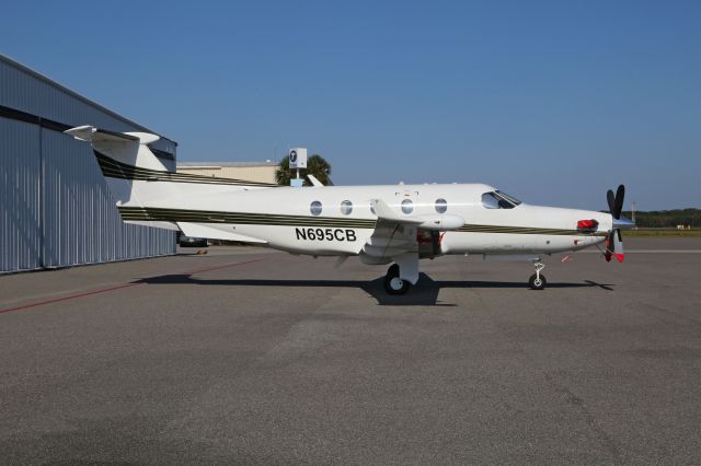 Pilatus PC-12 (N695CB)