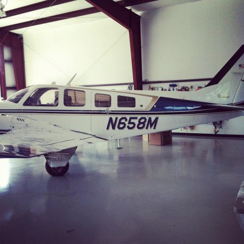 Beechcraft Baron (58) (N658M) - Nap time.