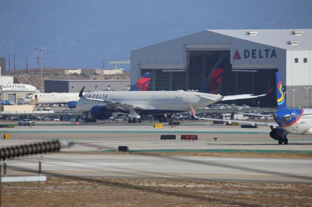 Airbus A350-900 (N513DZ)