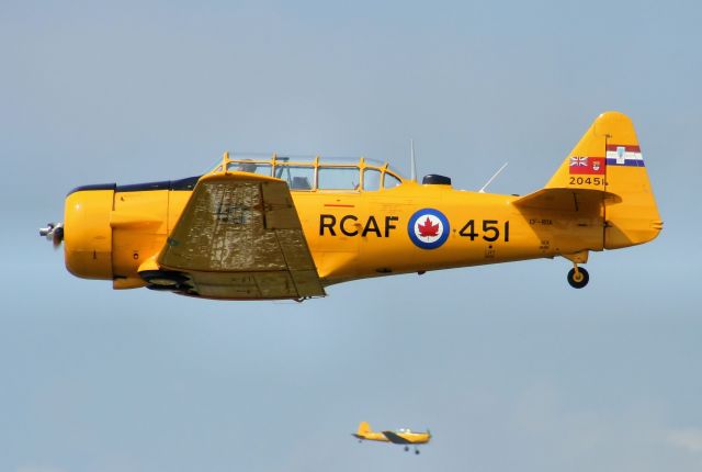 North American T-6 Texan (C-FROA)