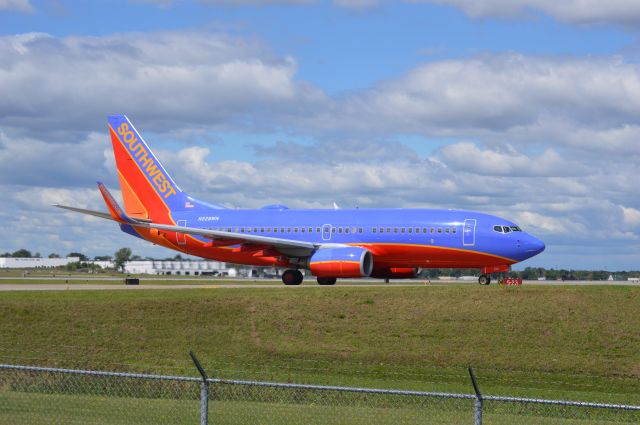 Boeing 737-700 (N228WN)