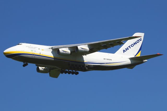 Antonov An-124 Ruslan (UR-82029)