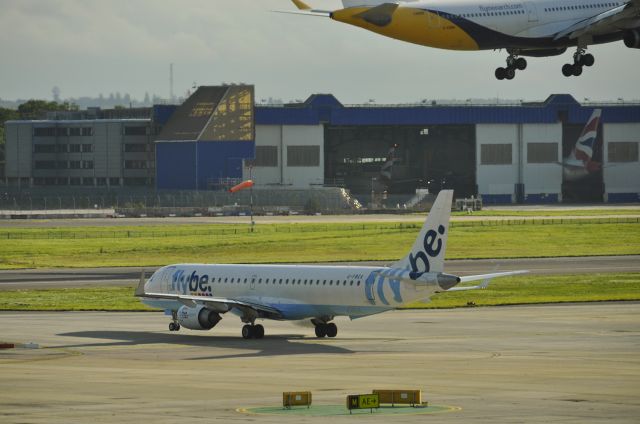 Embraer ERJ-190 (G-FBEA) - Flybe Embraer ERJ-195LR G-FBEA in a crowded Gatwick Airport