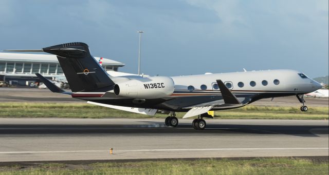 Gulfstream Aerospace Gulfstream G650 (N136ZC) - N136ZC landing in St Maarten for the very first time.