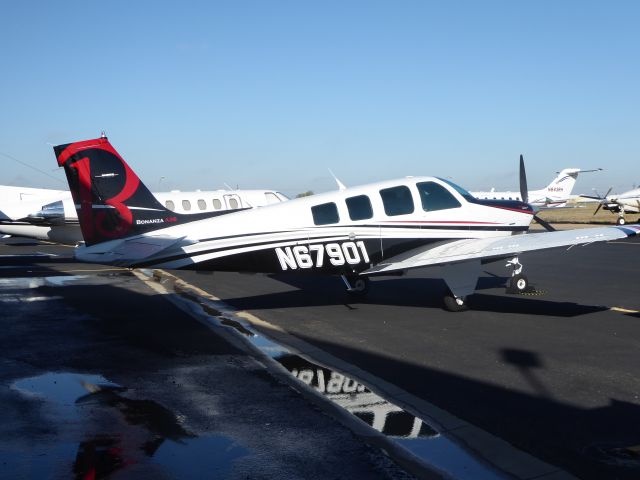 Beechcraft Bonanza (36) (N67901)