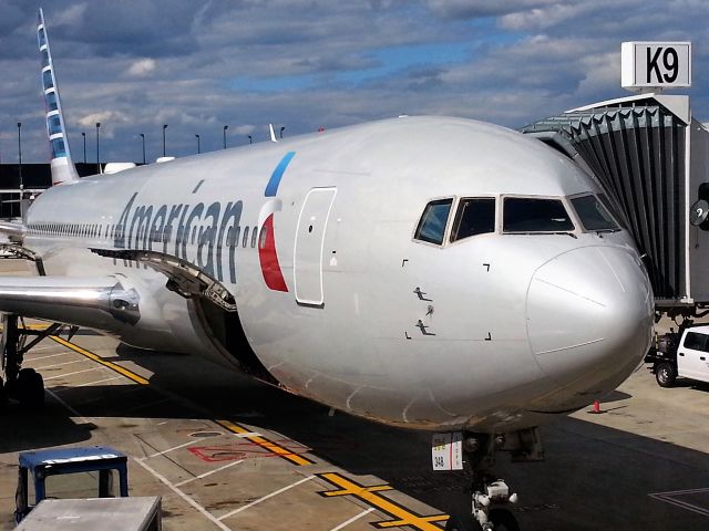 BOEING 767-300 (N348AN) - Docked at the K9 - ORD 06/26/17