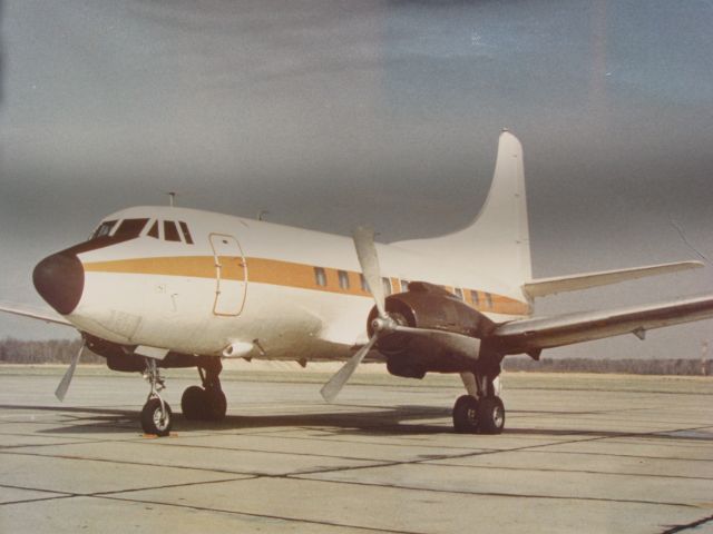 Beechcraft Baron (58) (N142S) - Photo was taken in Atlanta in 1972.