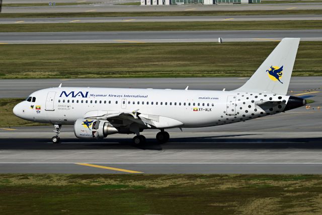 Airbus A319 (XY-ALK)