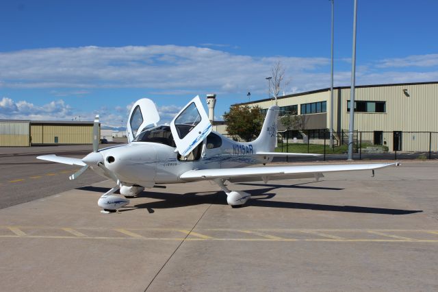 Cirrus SR-20 (N315AR)