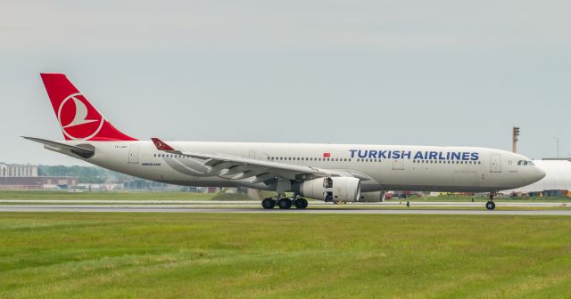 Airbus A330-300 (TC-JNH)