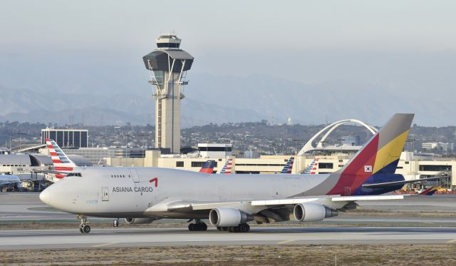 Boeing 747-400 (HL7620) - Arriving at LAX