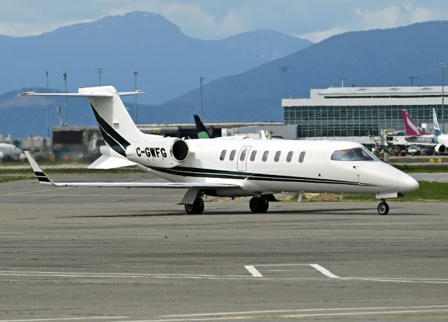 Learjet 45 (C-GWFG)