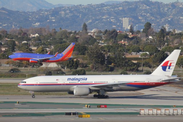 Boeing 777-200 (9M-MRN)