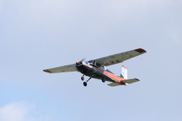 Cessna Skyhawk (N3953F)