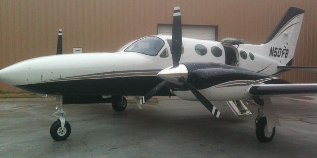 Cessna 421 (N50FB)