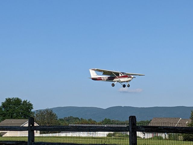 Cessna Commuter (N11815) - N11815 on short final RWY24 Eagles Nest (W13). 