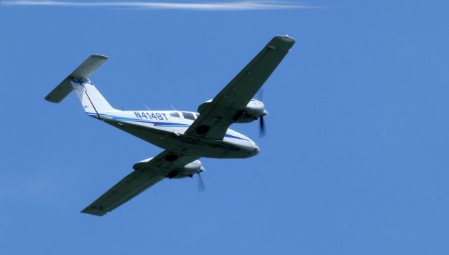 Piper PA-44 Seminole (N4148T) - Shortly after departure is this 1999 Piper Seminole in the Summer of 2019.