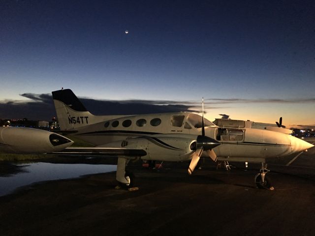 Cessna 421 (N54TT)
