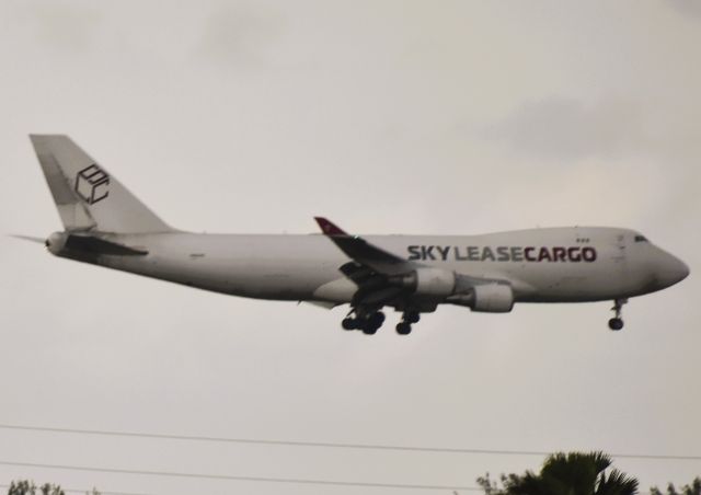Boeing 747-400 (N904AR) - Arriving from Anchorage,Alaska (PANC)