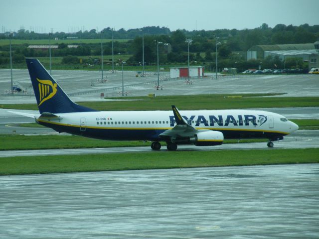 Boeing 737-800 (EI-ENB) - EI-ENB Boeing 737-8AS   CN 40289/3418 Seen above in service at dublin airport.it arrived in dublin from KBFI On 28-09-10