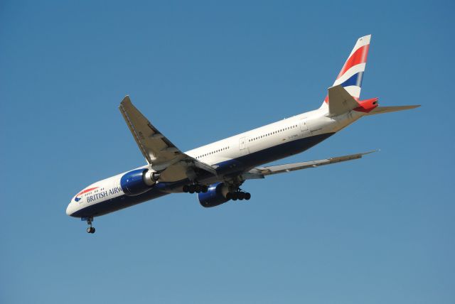 BOEING 777-300ER (G-STBK) - 2/26/2016: British Airways 2014 Boeing 777-336ER (G-STBK) on final for Runway 26L at KIAH. 