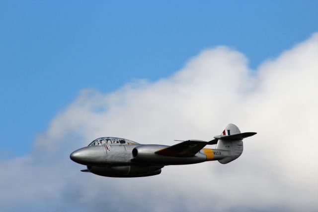 — — - A very very rare jet fighter...the Gloster Meteor F4