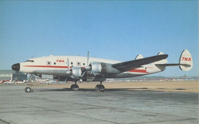 Lockheed EC-121 Constellation (N91202) - scanned from postcardbr /TWA L-749