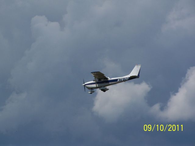 Cessna Skyhawk (N78710)