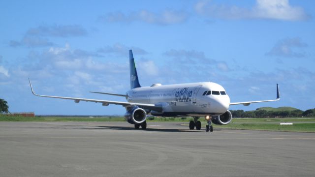 Airbus A320 (N944JT)