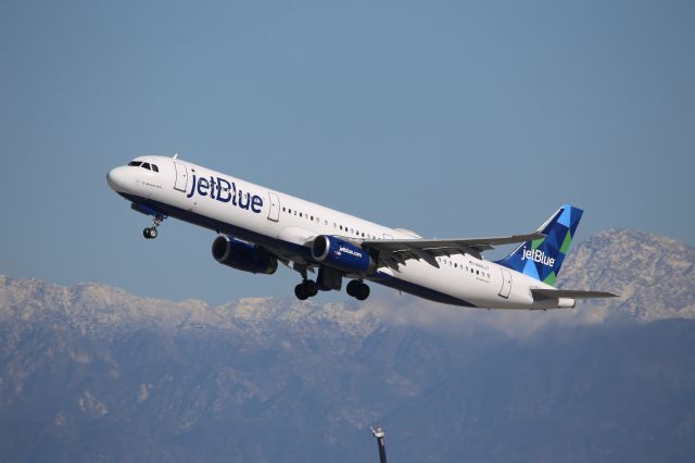 Airbus A321 (N961JT)