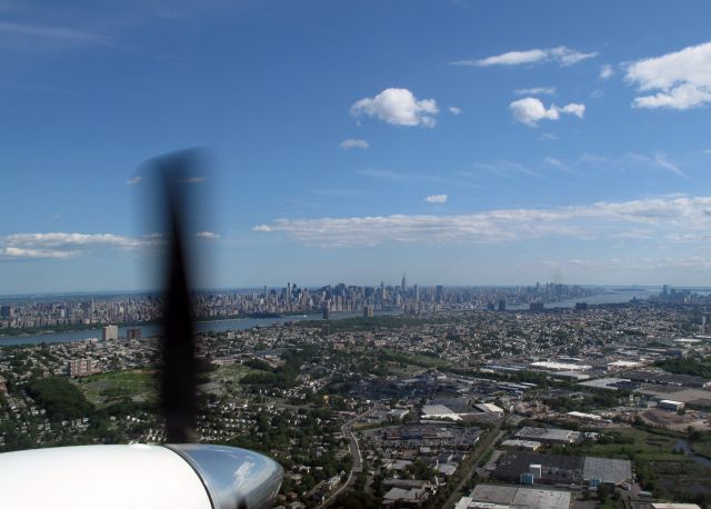 Beechcraft King Air 90 (N331JP) - En route to TEB.