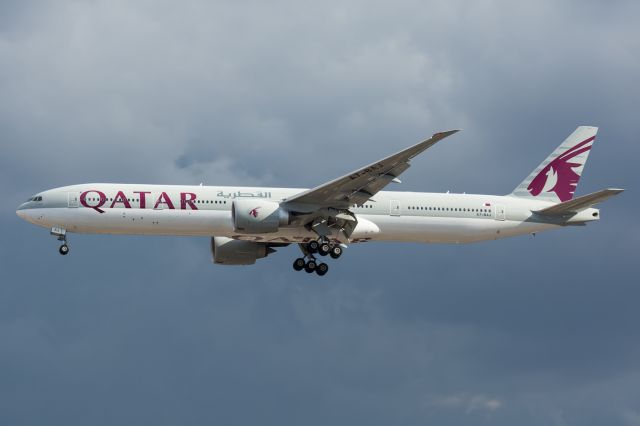 BOEING 777-300ER (A7-BAJ)