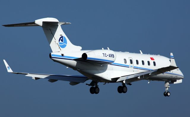 Bombardier Challenger 300 (TC-ARB)