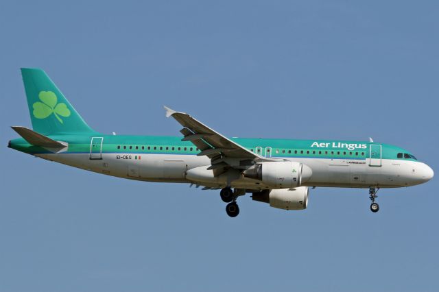Airbus A320 (EI-DEG)