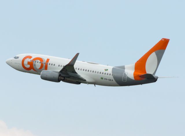 Boeing 737-700 (PR-GEA)