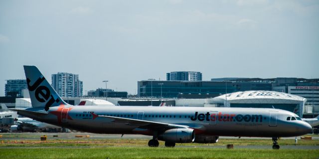 VH-VWW —