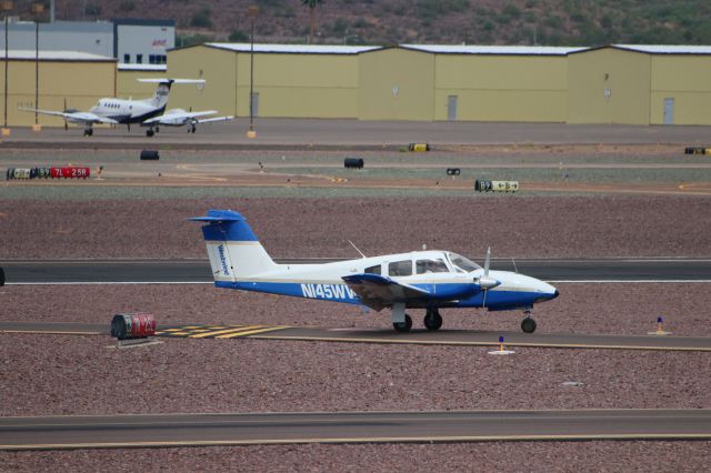 Piper Cherokee Arrow (N145WW)