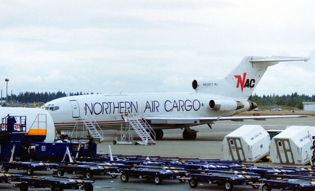 Boeing 727-100 (N930FT) - KSEA - Mid 1990s at Seattle - this was the best angle I could get. This was delv'd new to American Airlines October 1966 as N1929.