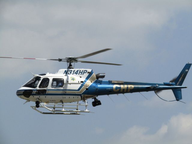 Eurocopter AS-350 AStar (N314HP) - California Highway Patrol AS-350 landing at Fullerton Airport 5.13.2017