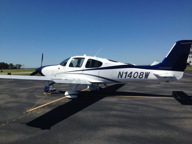 Cirrus SR-22 (N1408W)