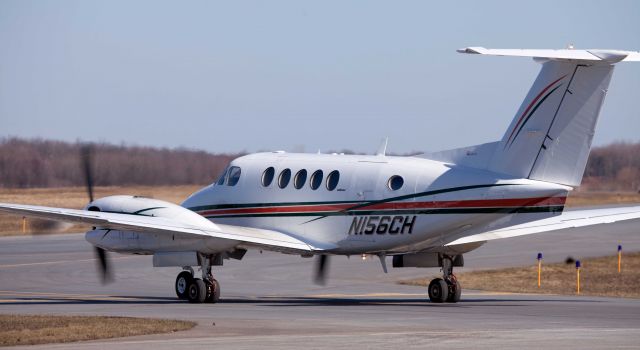 Beechcraft Super King Air 300 (N156CH)