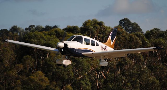 Piper Cherokee (VH-MRX)