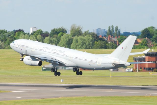 Airbus A330-300 (ZZ-330) - The Voyager on Departure, with jelly