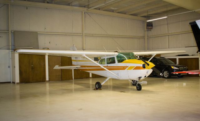 Cessna Skyhawk (N5956E) - Back of the hangar.