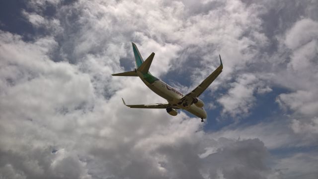 Boeing 737-800 (9Y-POS)