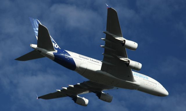 Airbus A380-800 (F-WWOW)