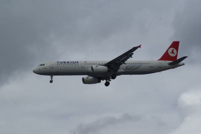 Airbus A321 (TC-JRI) - Turkish Airlines A321-231 cn3405