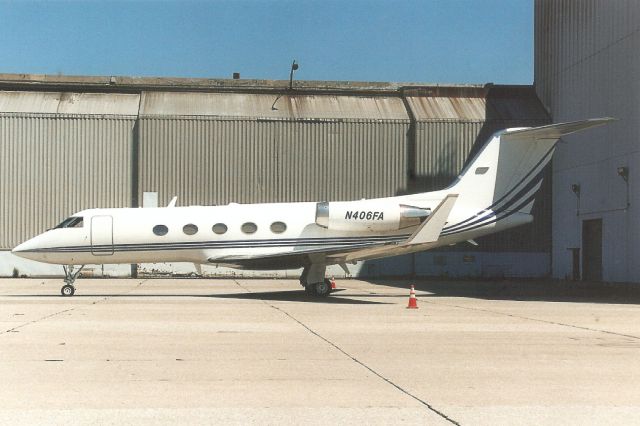 Gulfstream Aerospace Gulfstream 3 (N406FA) - Seen here in Jun-06.br /br /Exported to Mexico 31-Mar-08 as XA-STT,br /then reregistered N12EN 11-Oct-13.br /Registration cancelled 26-Sep-14.br /Broken up at L71.